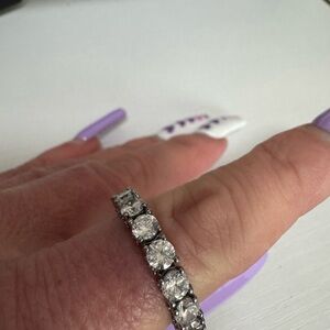 NEW Wow Me Always Main Stone: Diamond Cubic Zirconia
Materials: Hematite Plating